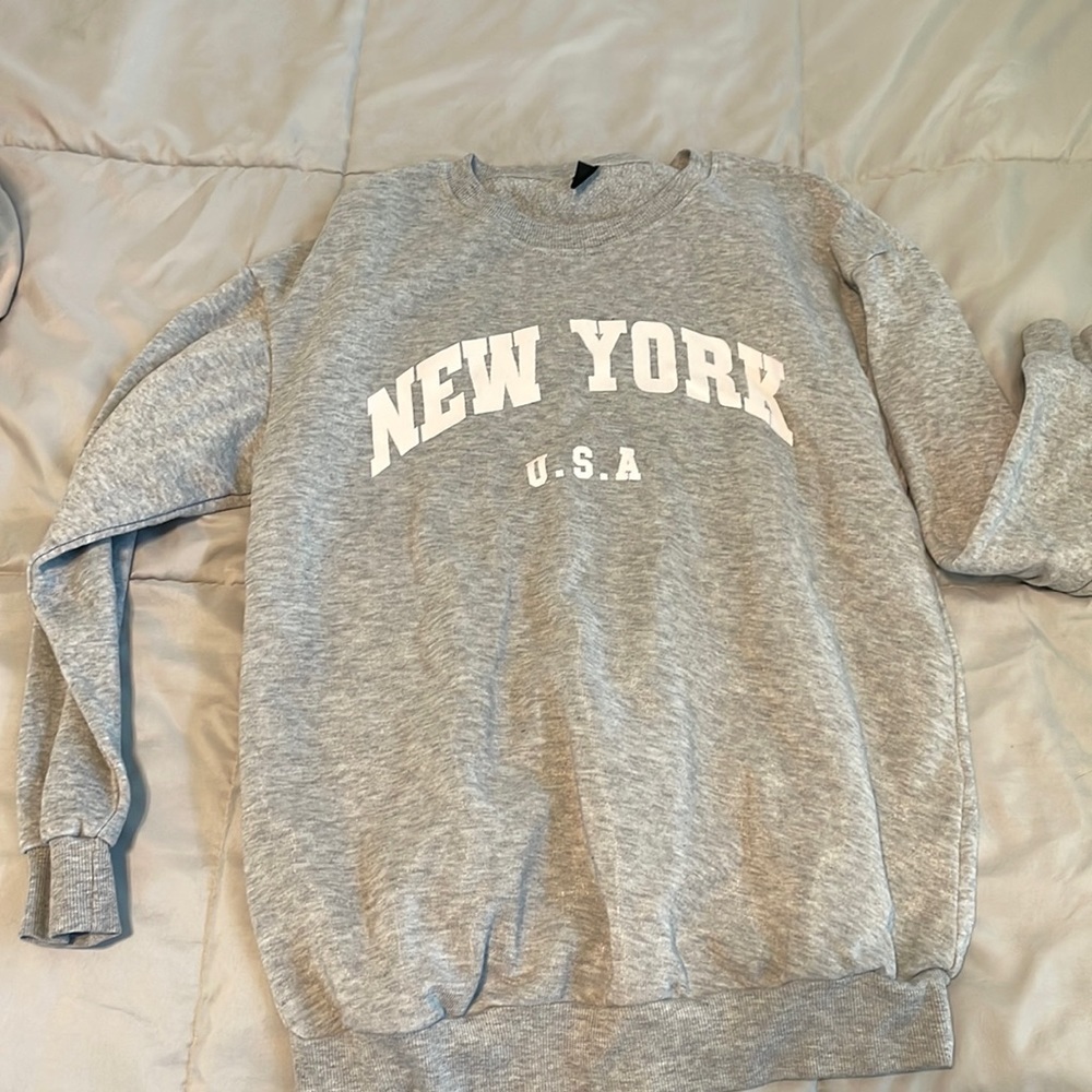New York sweatshirt